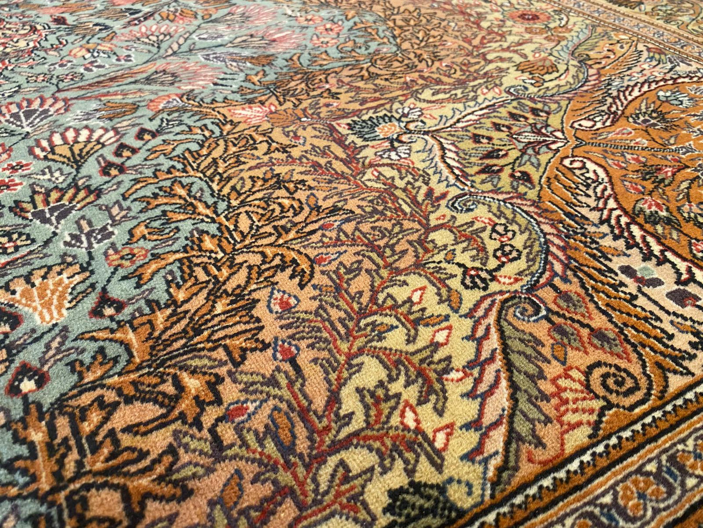 Medallion Design Handmade Turkish Area Carpet Cappadocia Rug Collection