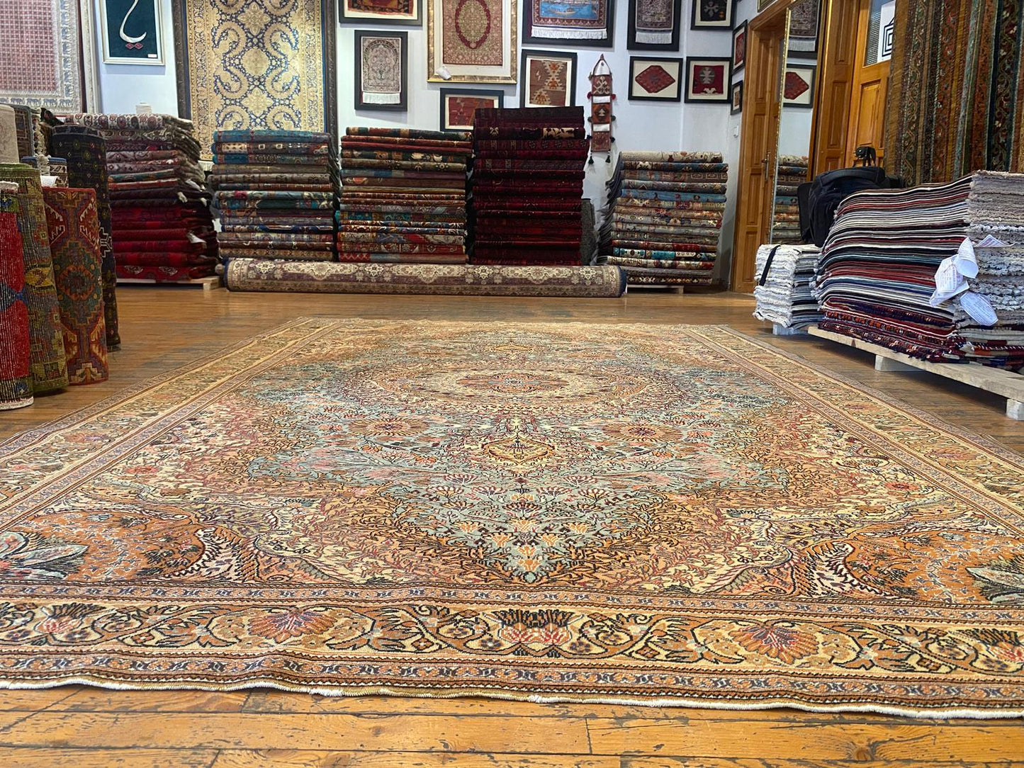 Medallion Design Handmade Turkish Area Carpet Cappadocia Rug Collection