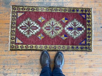 TURKISH VINTAGE ENTRYWAY HANDMADE CARPET 2x3ft