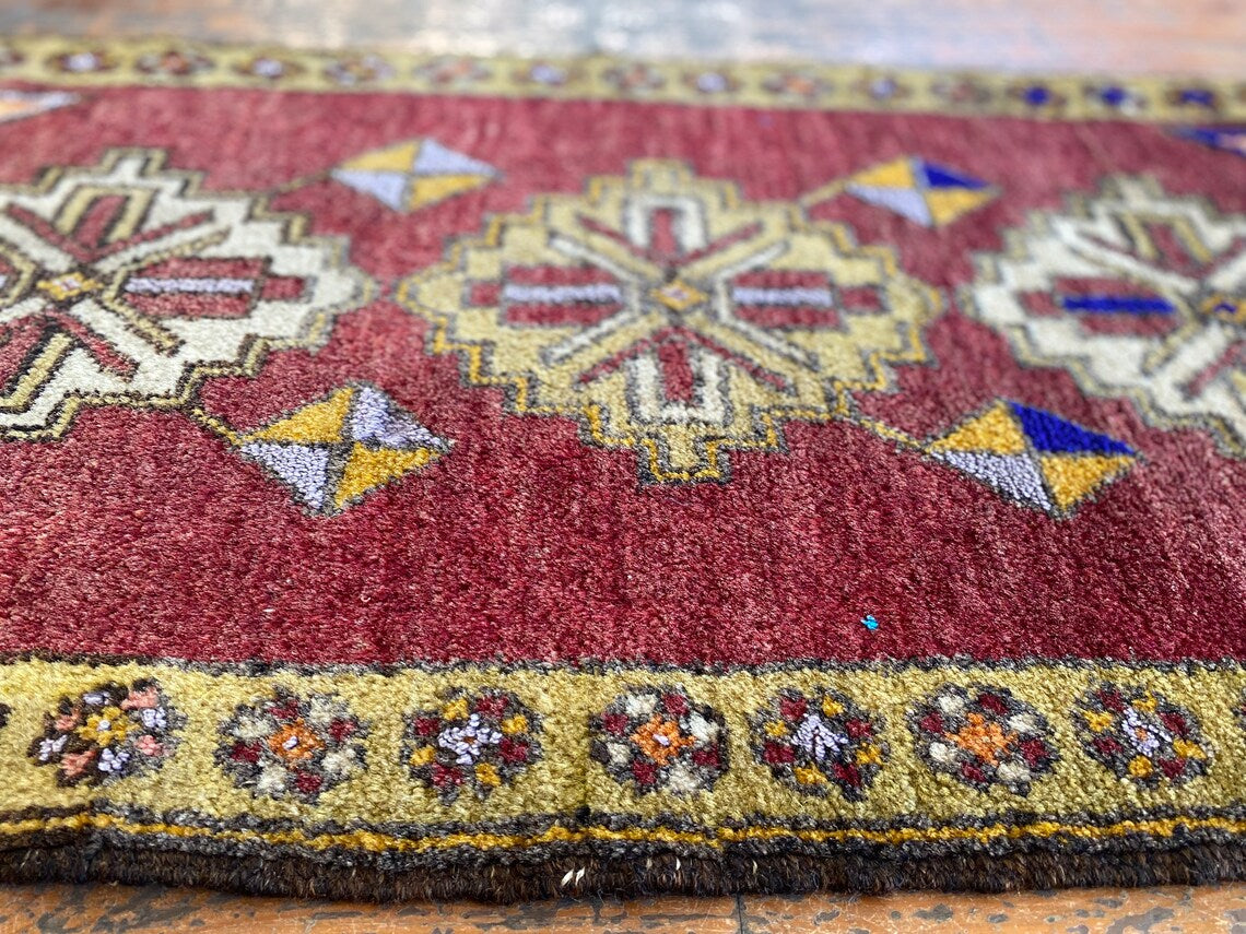 TURKISH VINTAGE ENTRYWAY HANDMADE CARPET 2x3ft