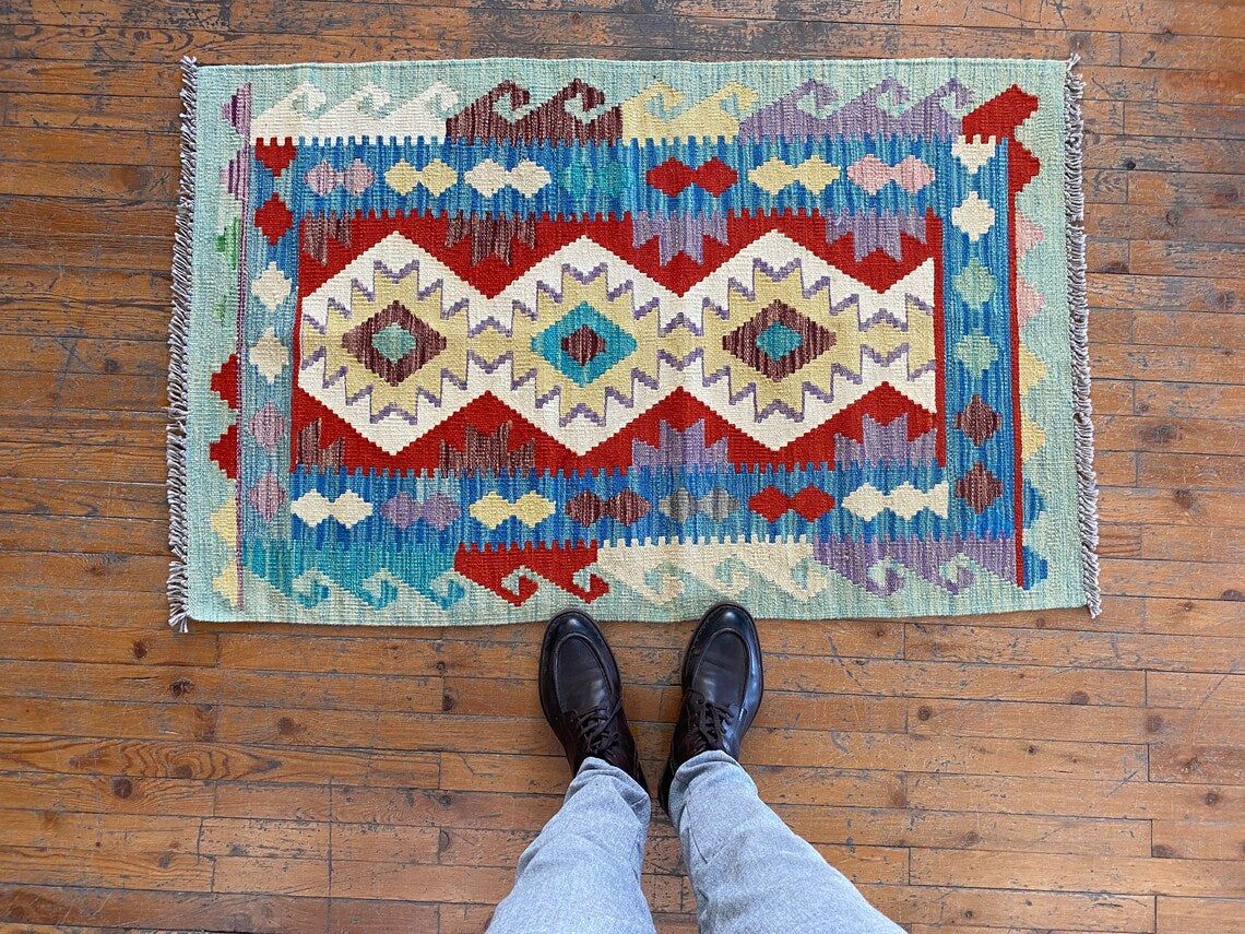 KILIM GEOMÉTRICO HECHO A MANO 3x5 pies