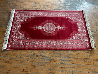 4x6 Medallion Red Silk Carpet - Turkish Luxury Rug Cappadocia Rug Collection