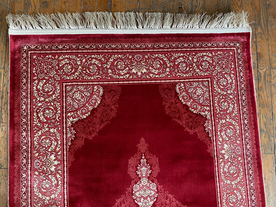 4x6 Medallion Red Silk Carpet - Turkish Luxury Rug Cappadocia Rug Collection
