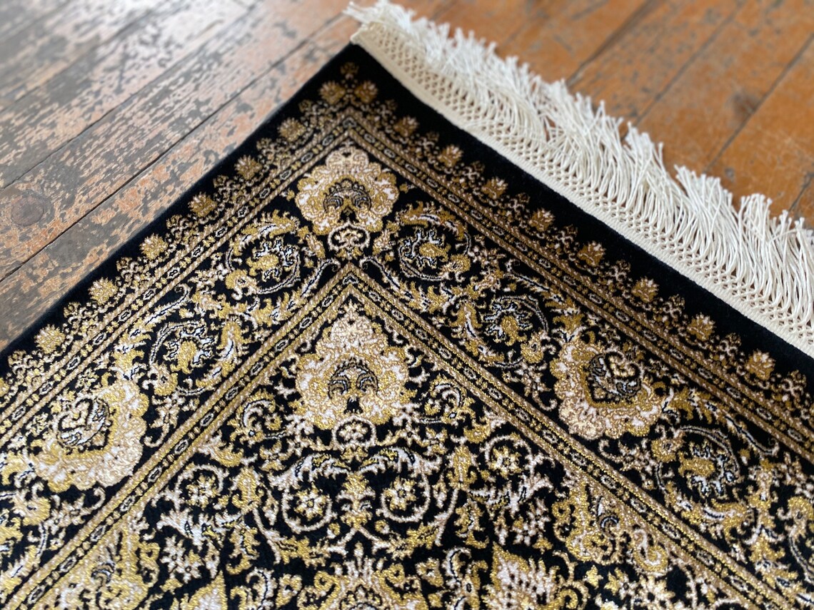 Black Medallion Turkish Silk Carpet  3x5ft