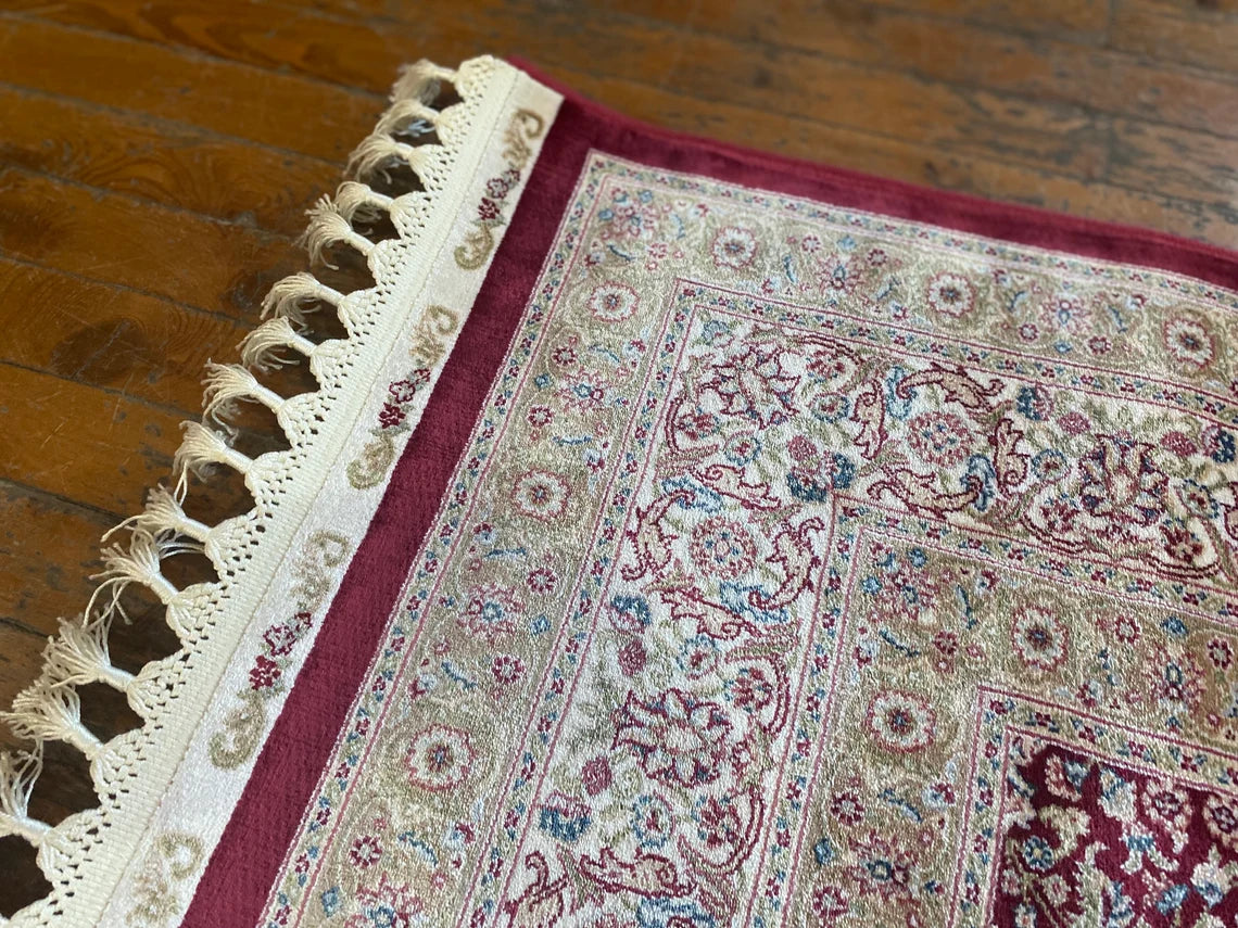 Floral Pattern Silk Carpet 4x6ft (120x180cm) - Luxury Turkish Area Rug Cappadocia Rug Collection