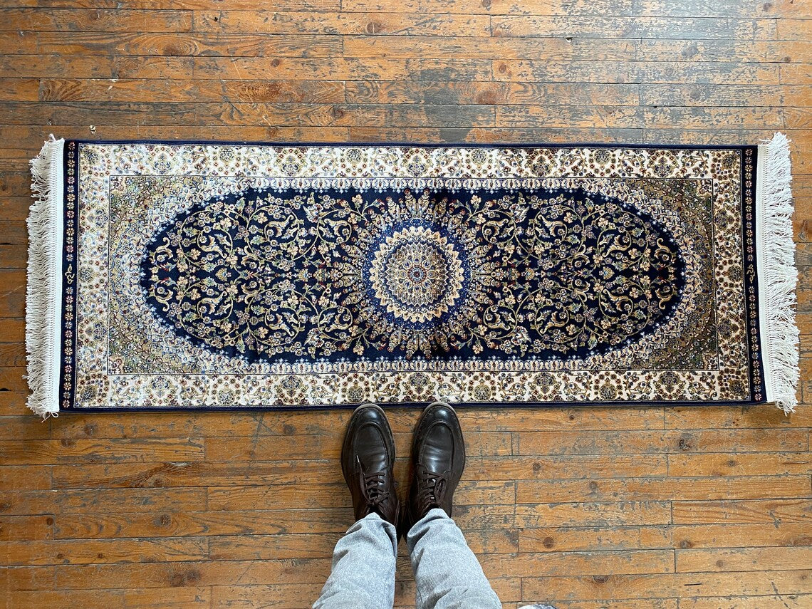 Alfombra tradicional turca de seda azul de 2 x 5 pies