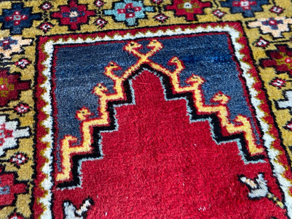 TRADITIONAL SMALL HANDMADE CARPET 2x4ft