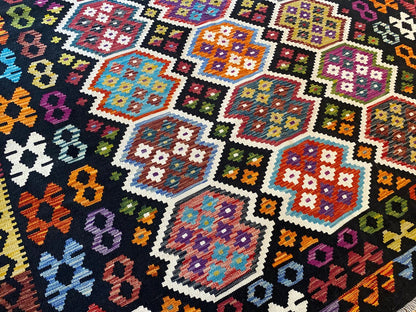 7x10ft GEOMETRIC OVERSIZE SALOON KILIM