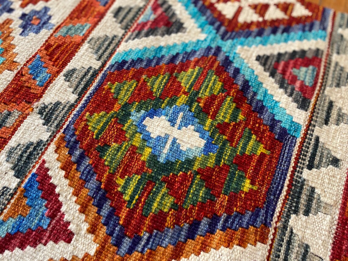 Kilim étnico hecho a mano de 3 x 10 pies para pasillo