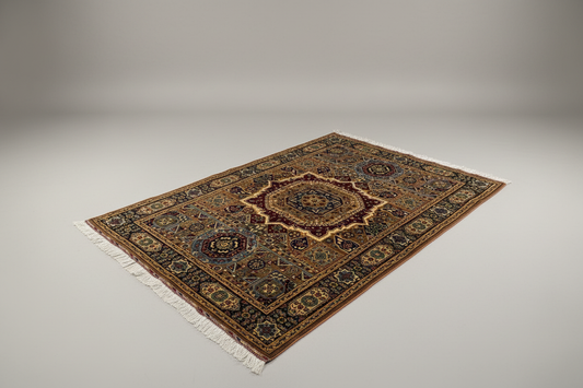 Hand-Knotted Wool Oriental Carpet with Geometric Pattern 4”x5’7” Cappadocia Rug Collection