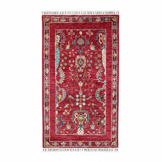 Natural Dye Floral Red Carpet - canlı renkler 3x4ft yakın çekim beyaz arka plan