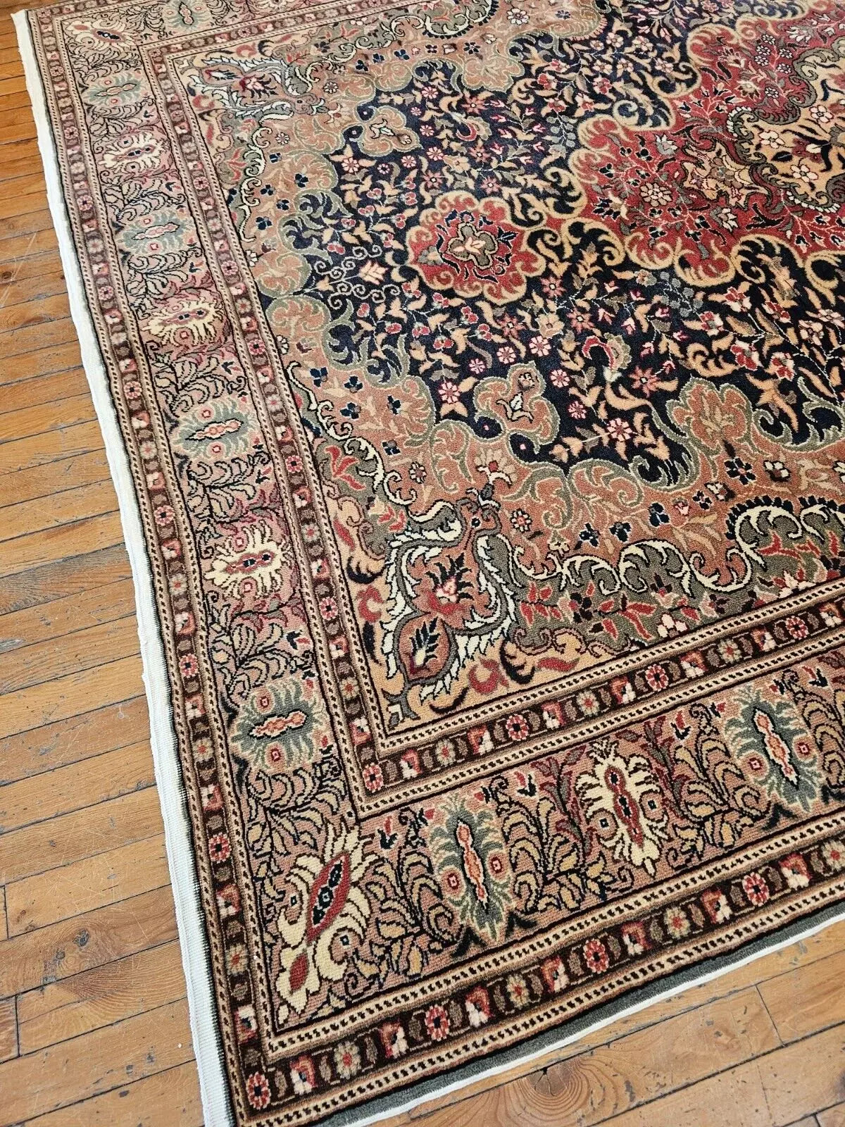 Rare Vintage 1950's Natural Dye Wool Pile High-End Hereke Rug 6'3"×9'9"