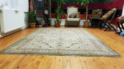 Alfombra para sala de estar con detalles intrincados, alfombra turca Hereke de los años 1930-1940, 6'7" x 9'7"