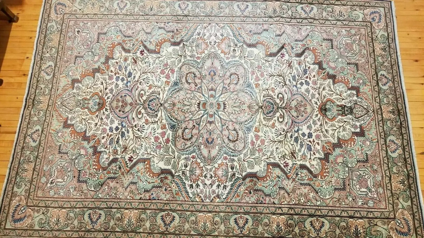 Alfombra para sala de estar con detalles intrincados, alfombra turca Hereke de los años 1930-1940, 6'7" x 9'7"