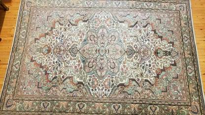 Alfombra para sala de estar con detalles intrincados, alfombra turca Hereke de los años 1930-1940, 6'7" x 9'7"