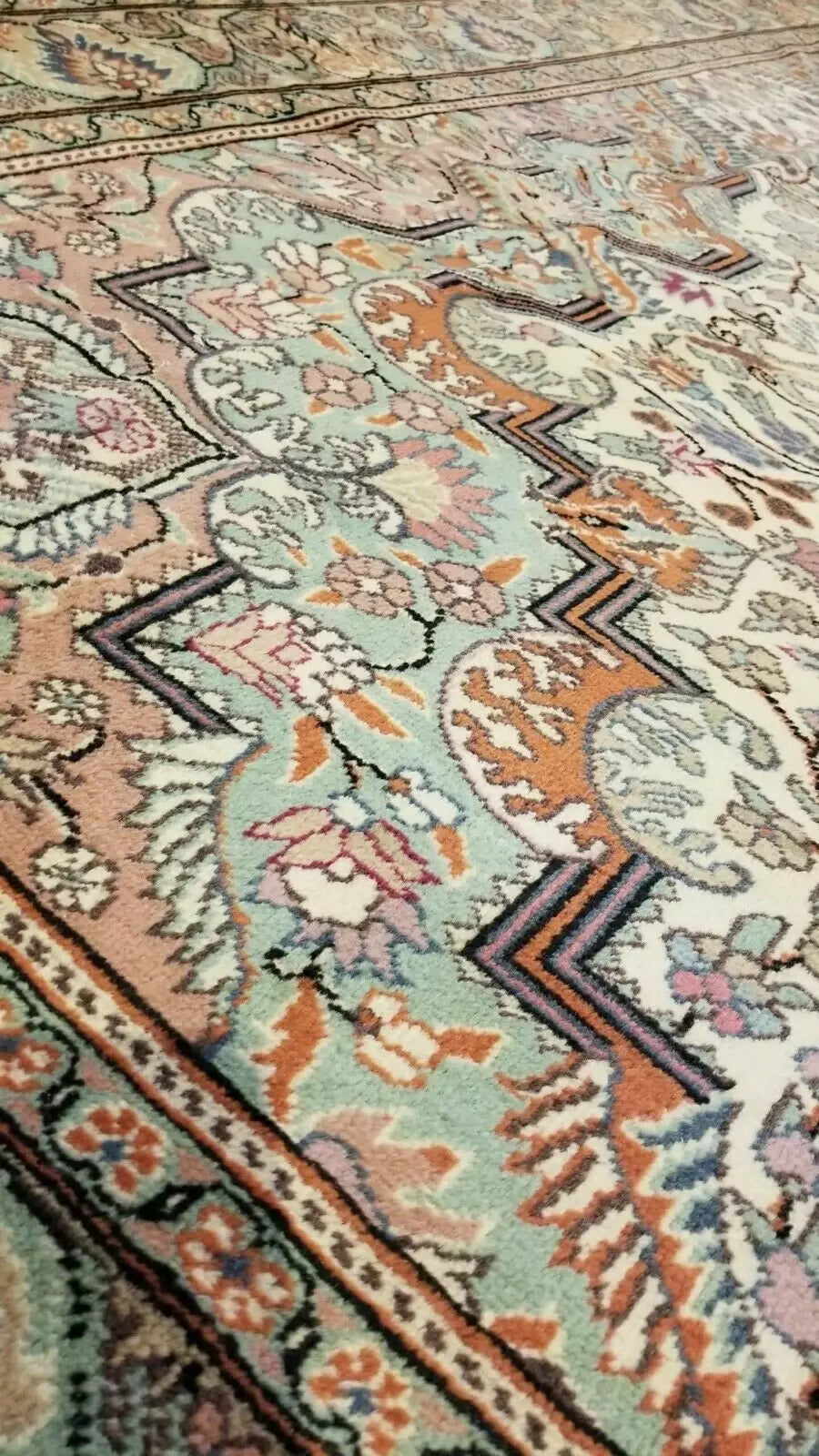 Alfombra para sala de estar con detalles intrincados, alfombra turca Hereke de los años 1930-1940, 6'7" x 9'7"
