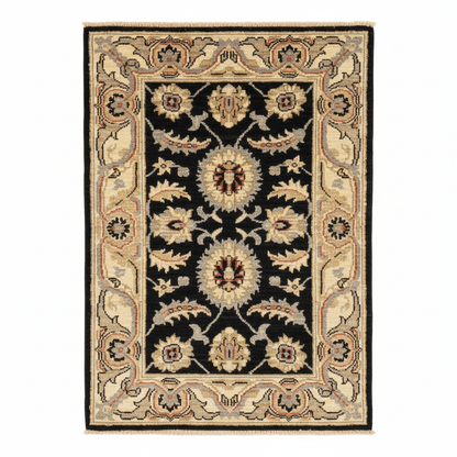 Small Floral Handmade Carpet - yakın çekim orijinal desen korunmuş beyaz arka plan