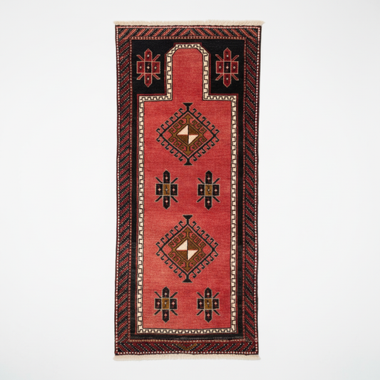 Vintage Nomadic Runner - asılı orijinal korunmuş beyaz arka plan